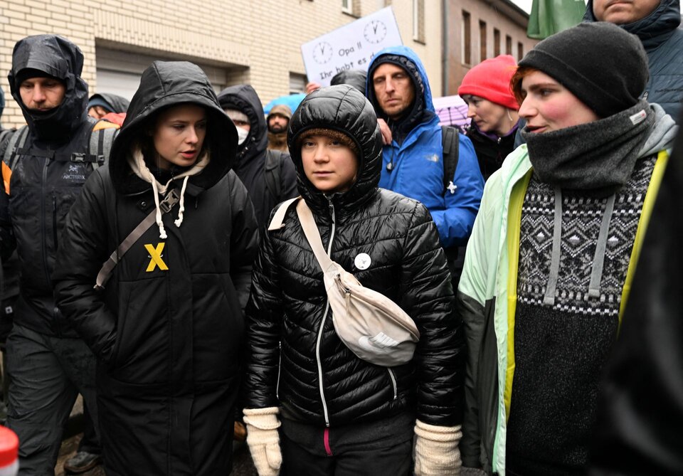 Greta Thunberg presente en la manifestación en contra de la ampliación de una mina de carbón en Alemania