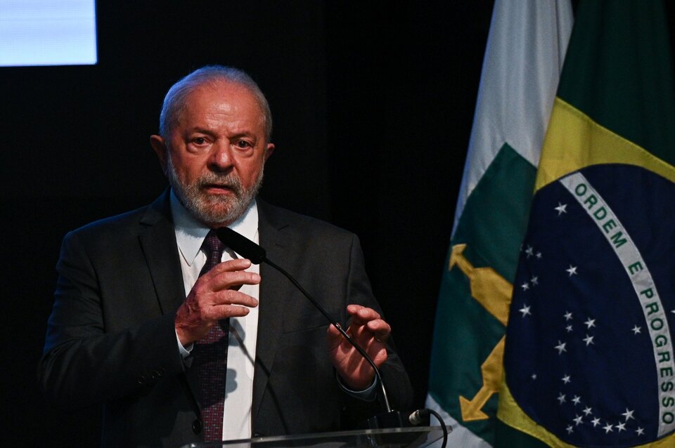 Lula destituyó a 40 militares que trabajaban en la residencia presidencial