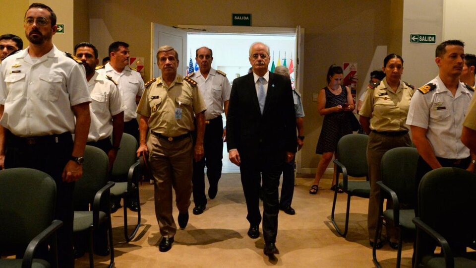 Jorge Taiana: “El Ejército no va a realizar tareas de seguridad sino de apoyo a la comunidad”