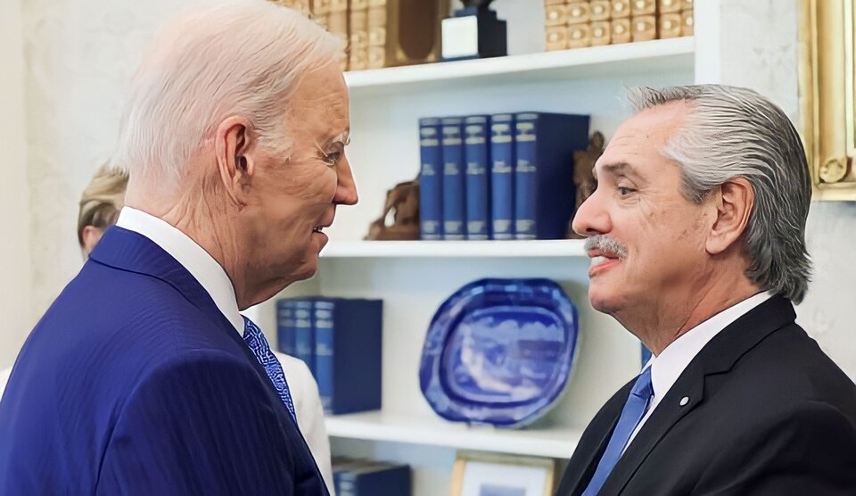 Las fotos de Joe Biden y Alberto Fernández  
