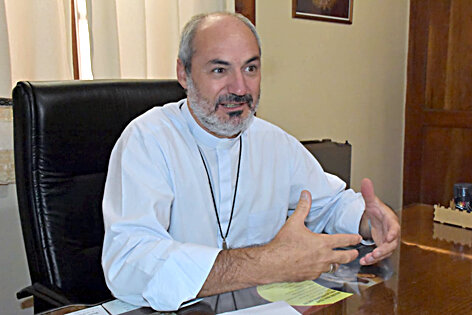 El obispo de La Rioja se ofreció para mediar en el conflicto gremial 