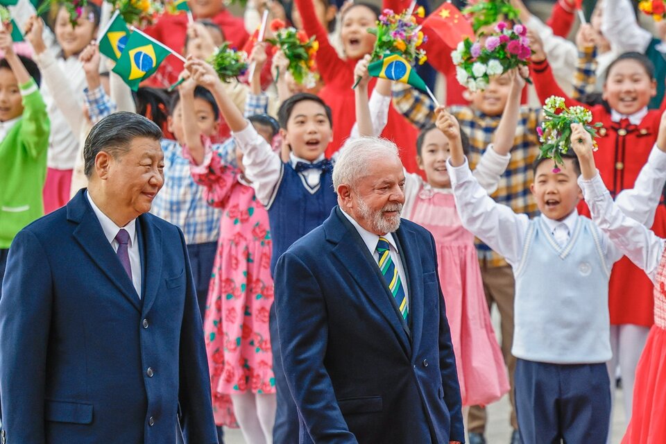 Lula y Xi Jinping se prodigaron elogios en Beijing