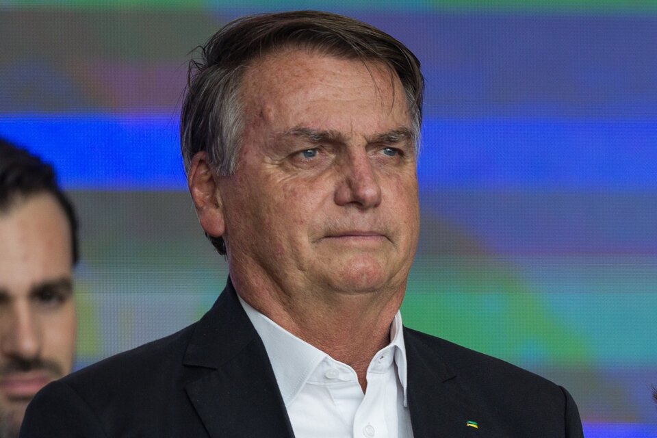 Bolsonaro declaró ante la policía por el presunto fraude con el certificado de vacunación