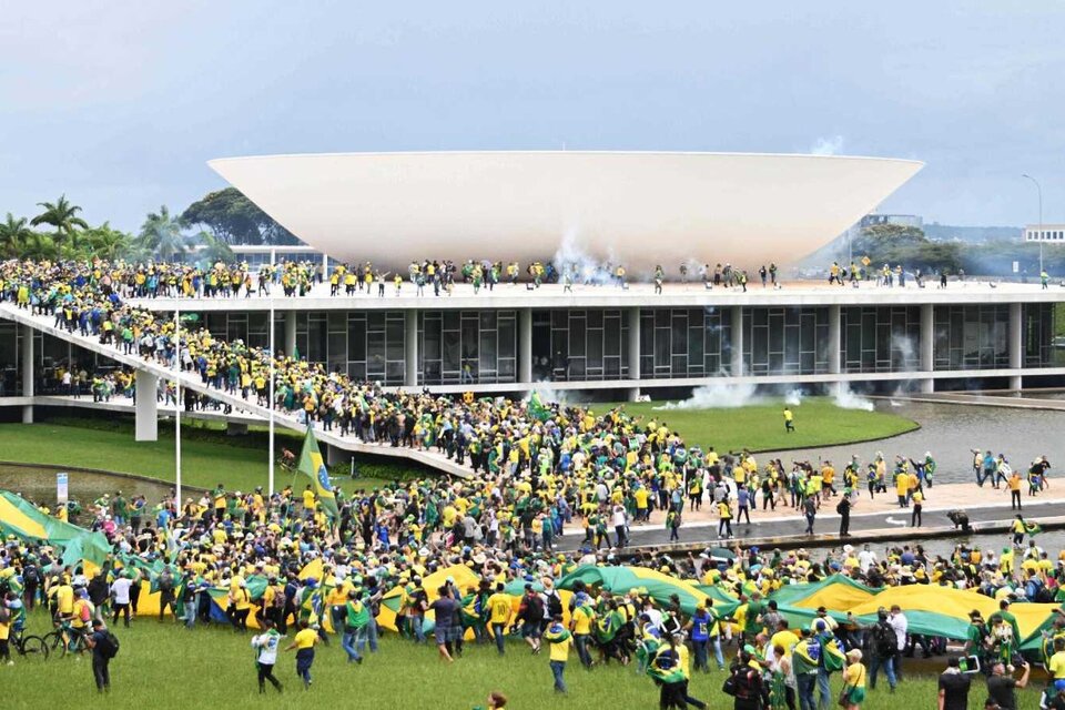El Congreso de Brasil estableció una comisión para investigar el intento de Golpe
