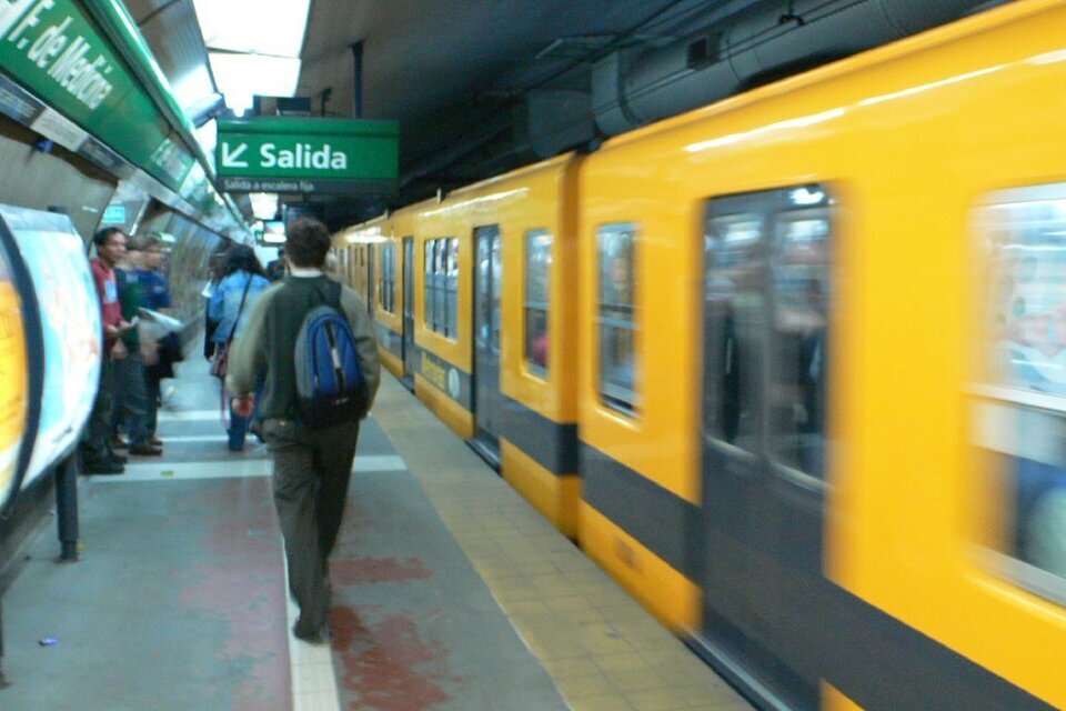 Trabajadores del subte cruzaron a Rodríguez Larreta por el asbesto en los trenes  