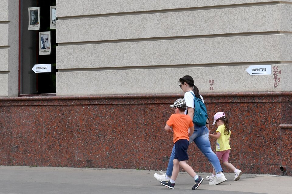 Evacúan a los niños de una región rusa por los ataques desde Ucrania
