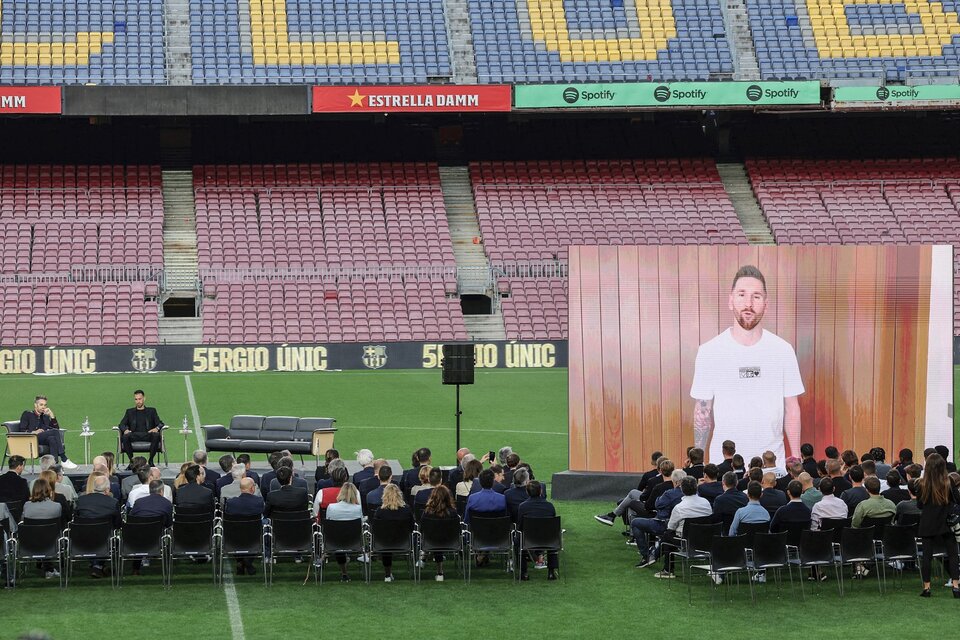 Messi se sumó con un video a la despedida de Busquets del Barcelona