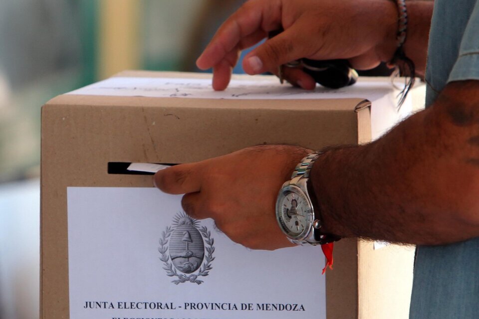 ????En vivo. Mendoza: las PASO definen quiénes serán los candidatos a gobernador