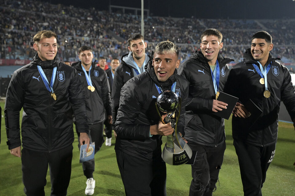 Uruguay goleó a Nicaragua en el primer partido de Marcelo Bielsa al frente  de la celeste