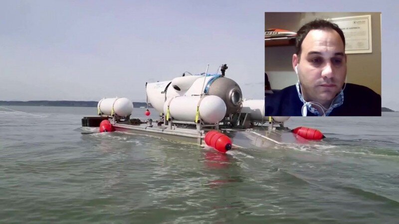 Un especialista sostiene que el submarino podría estar en la superficie del mar