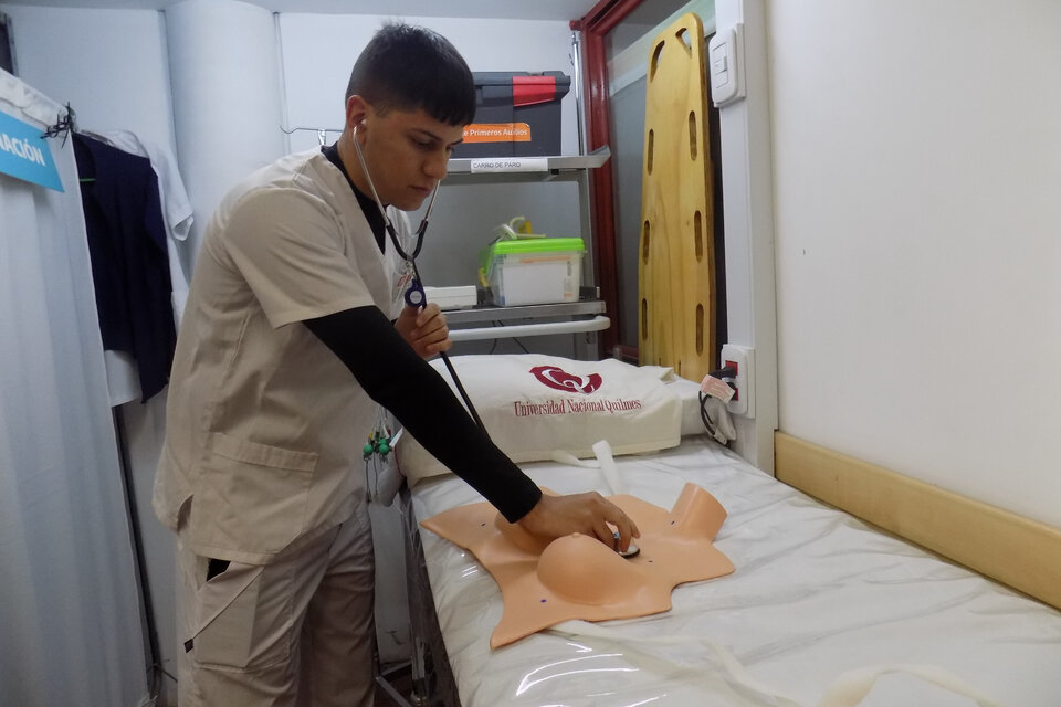 Investigadores crean un estetoscopio de simulación virtual para prácticas de enfermería