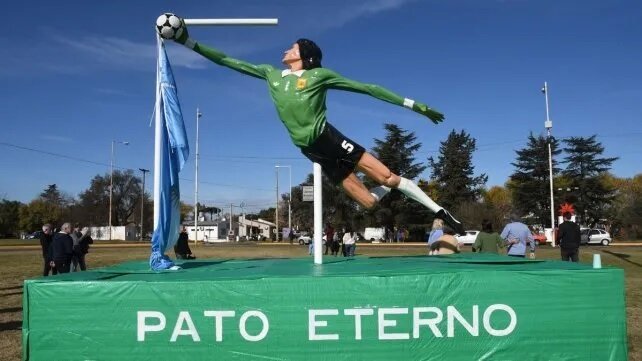 Ubaldo Fillol on X: Les presento el estadio del Club Atlético San Miguel,  de mi amado pueblo natal, Monte, que lleva mi nombre. Tremendo orgullo.   / X