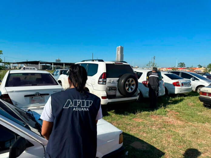 La Aduana secuestró autos de lujo que intentaban ser pasados de contrabando a Paraguay