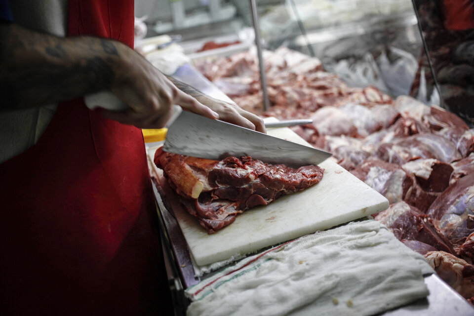 El Gobierno frenó la exportación de carne por 15 días