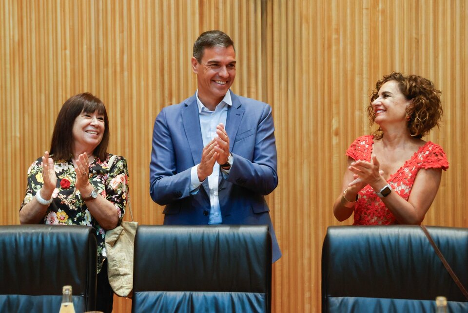 Sánchez ratifica su intención de seguir gobernando España