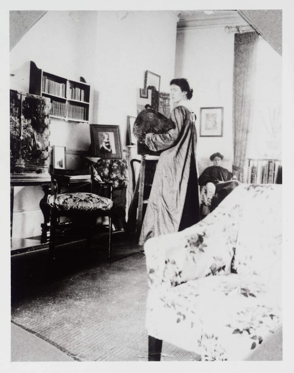 Vanessa (Stephen) Bell pintando a Lady Robert Cecil, 1905