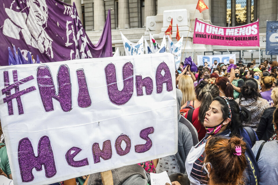 NiUnaMenos convocó a una marcha y pañuelazo 28 de septiembre