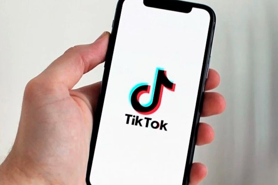 Imponen multa a TikTok por violar ley de datos de menores en la UE  