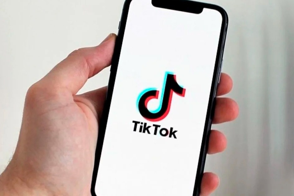 Imponen multa a TikTok por violar ley de datos de menores en la UE  