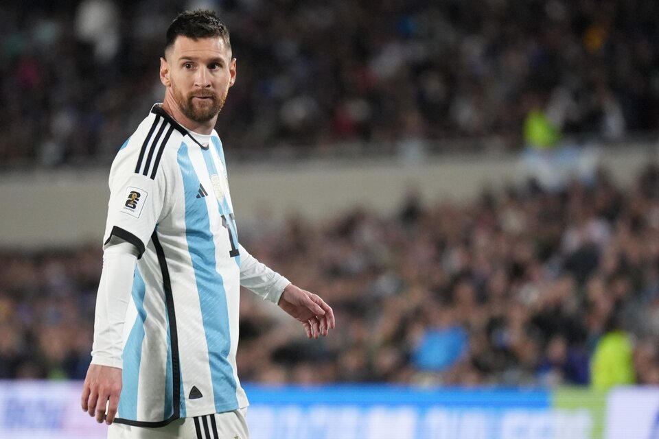 Argentina vs Uruguay cada vez más cerca de jugarse en La Bombonera