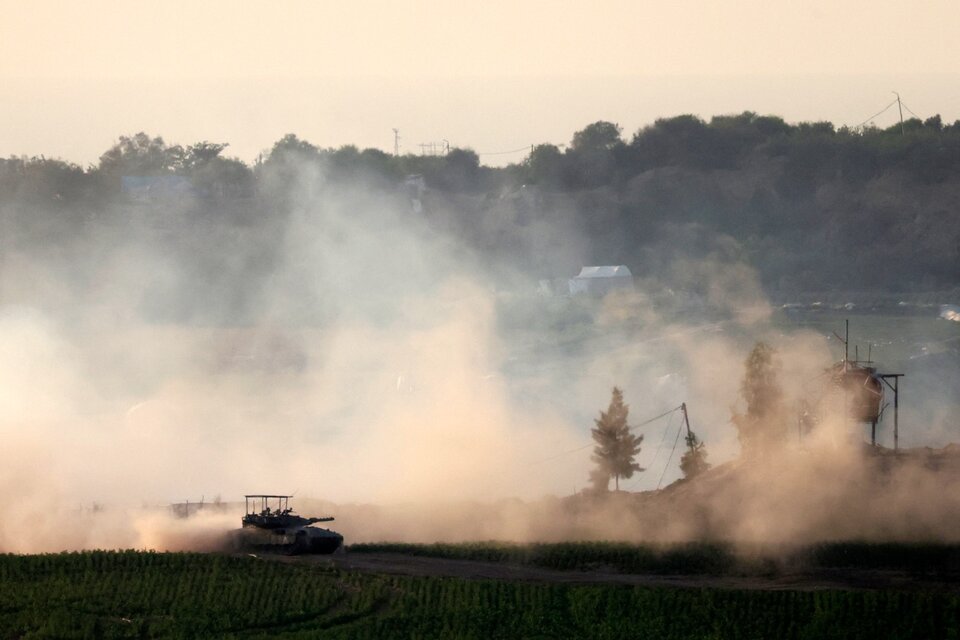 Israel sigue avanzando hacia Gaza y recrudecen los combates con Hamas