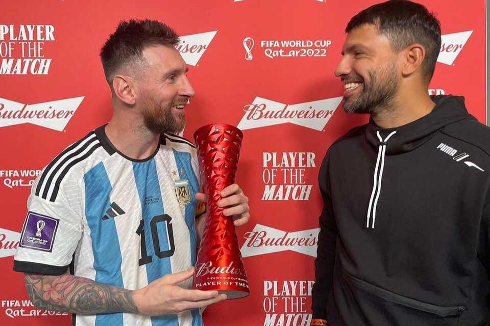 Lionel Messi se asocia con el Kun Agüero en los deportes electrónicos