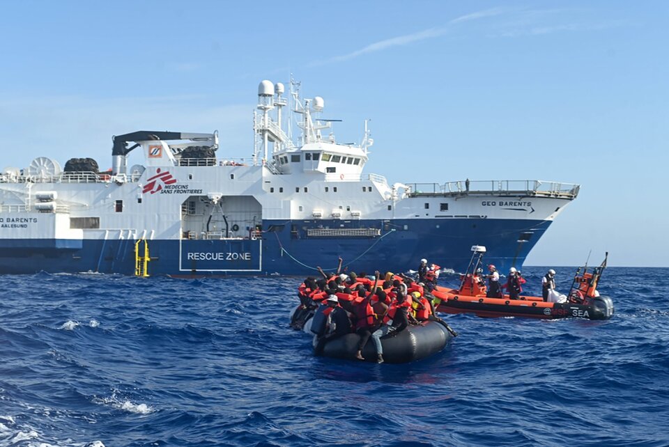 Salvar a migrantes en el Mediterráneo, una tarea titánica