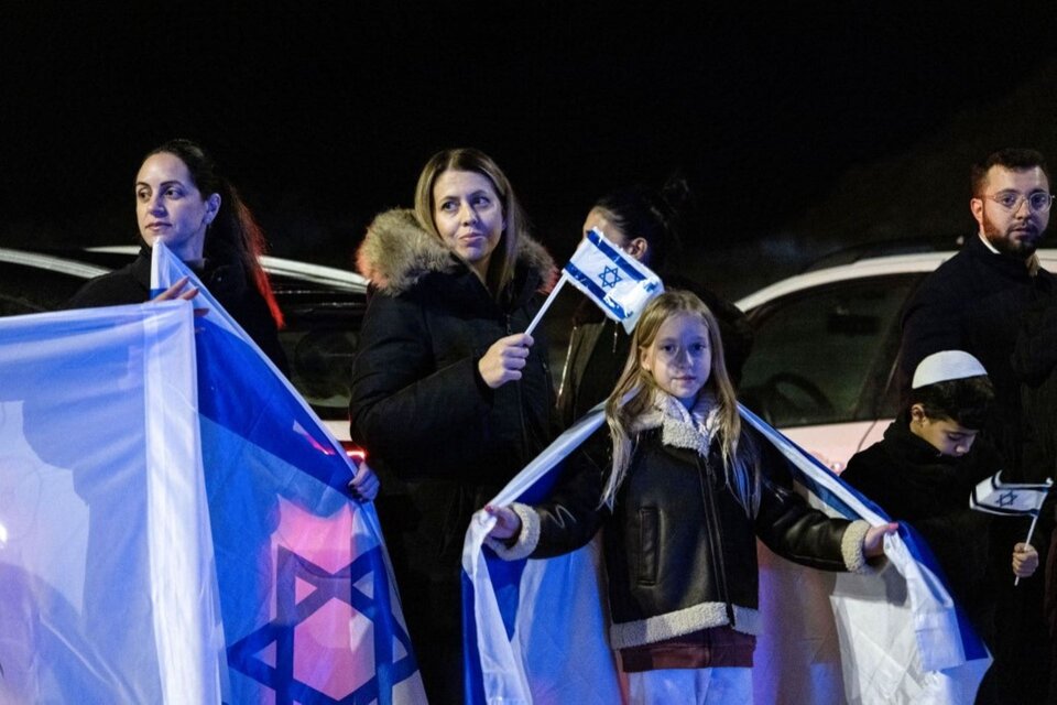 La embajada argentina en Israel organizó un encuentro de familiares de rehenes con la comunidad judía argentina