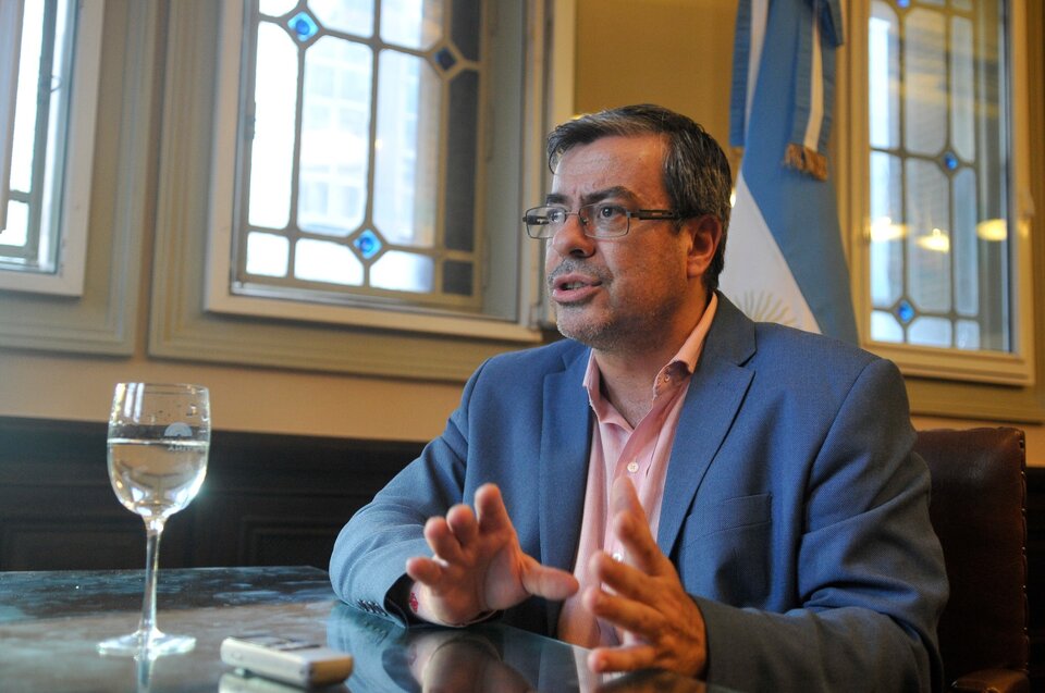 Germán Martínez pidió que se investiguen los dichos de Milei sobre presuntas coimas en el Congreso