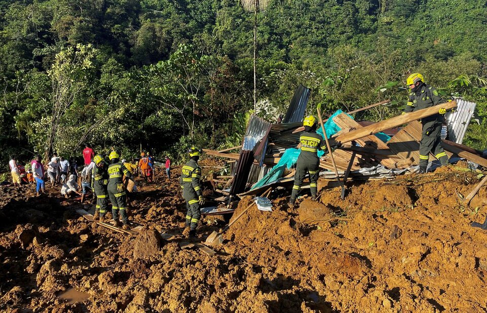 Los impactantes videos y fotos del alud de barro en Colombia que dejó 33 muertos