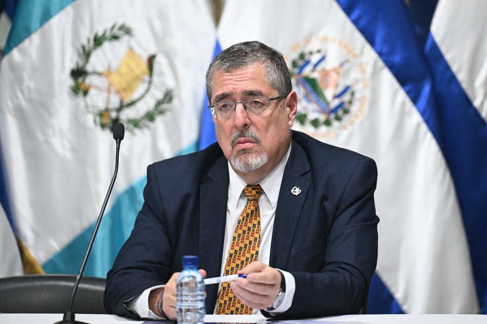 Guatemala: Bernardo Arévalo asume la presidencia  