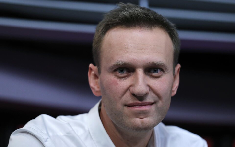 Quién era Alexéi Navalny, el opositor a Putin que murió a los 47 años