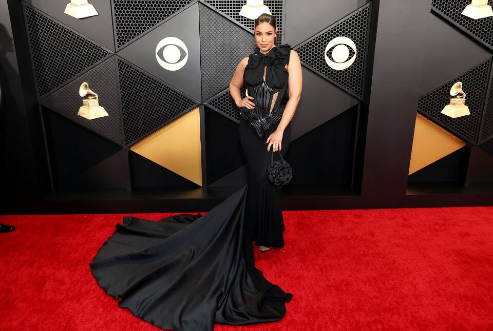 Premios Grammy 2024: Los Mejores Looks De La Alfombra Roja | Todas Las ...