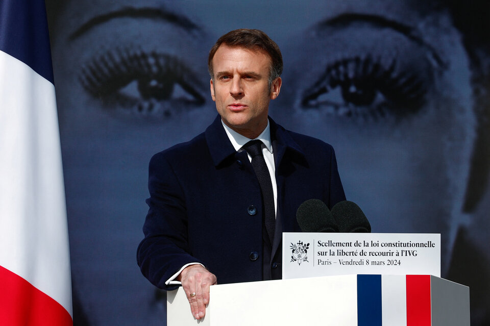 Macron propone que el aborto sea un derecho en toda Europa