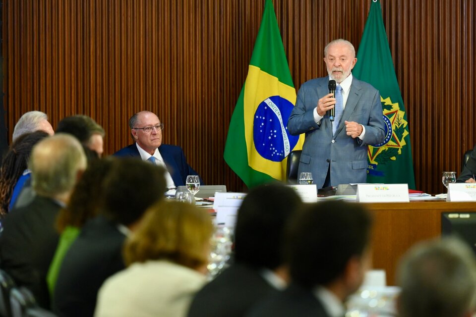 Lula aseguró que Brasil corrió un 