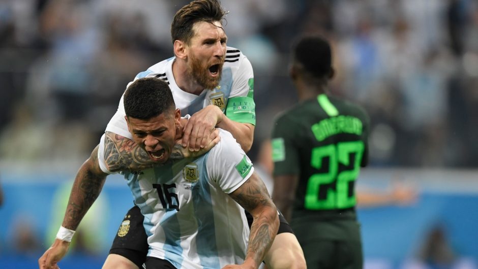 826411 messi 20y 20rojo 20 28afp 29