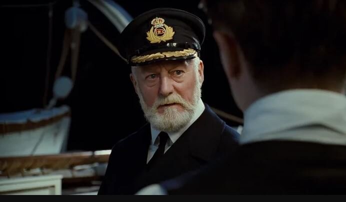 Murió el actor Bernard Hill, reconocido por sus trabajos en “Titanic” y “El señor de los anillos”