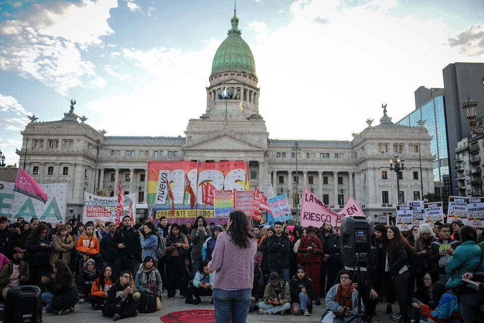 Odio LGTBIFobia Salir calle contra odio miedo paraliza Congreso punto movilización lesbicidios Barracas