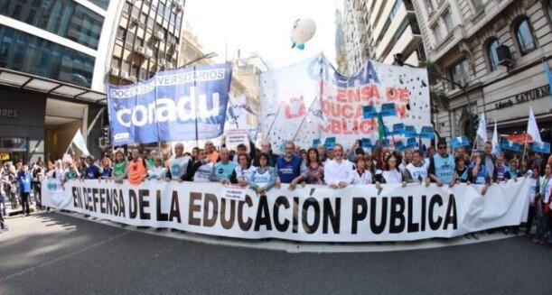 La UBA exige al gobierno mayor esfuerzo en negociación paritaria docente