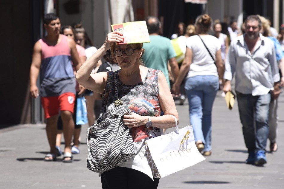 La ola de calor no cede