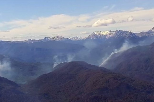 El incendio en el Parque Nacional Nahuel Huapi está "fuera de control"