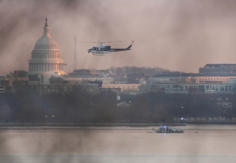 Choque aéreo en Washington: la torre de control en la mira