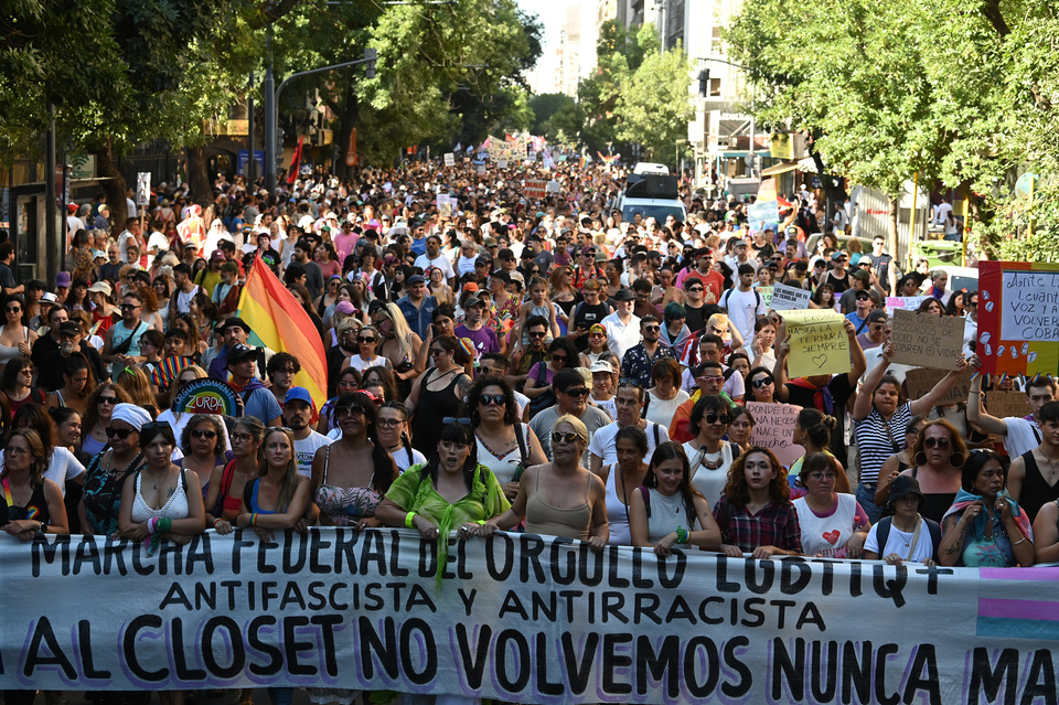 Decenas de marchas en el interior