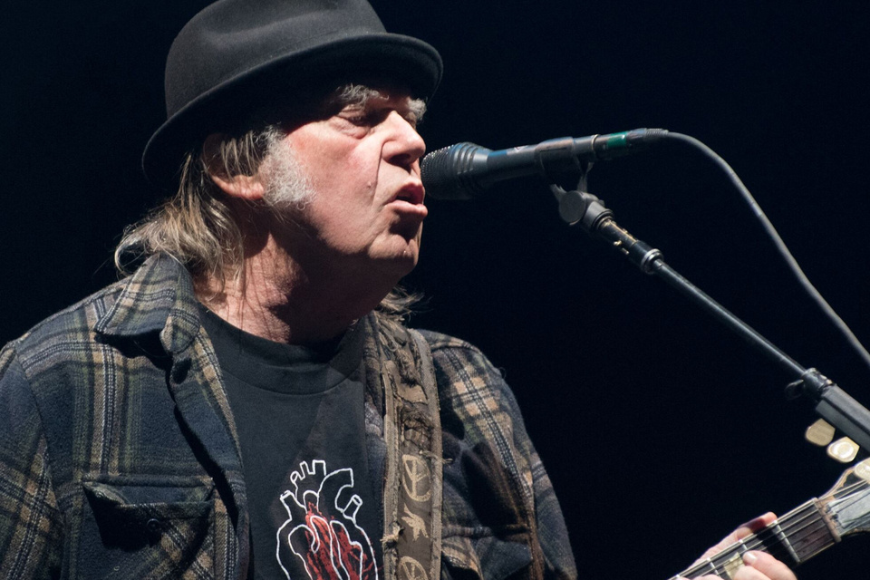 ¿Volverá Neil Young a Glastonbury?