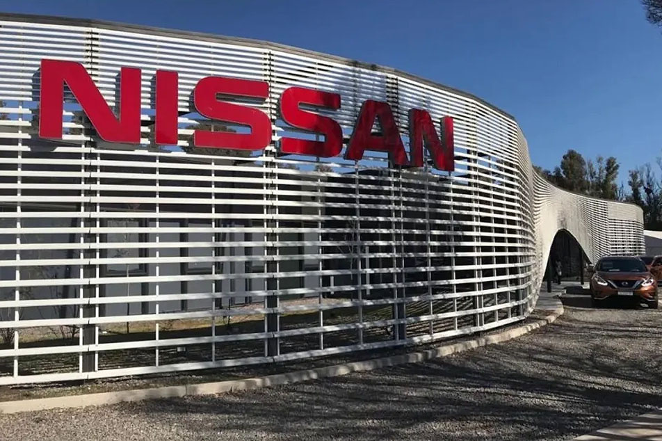 Crudo relato de trabajadores de Nissan, mientras la empresa amenaza con abrir la importación