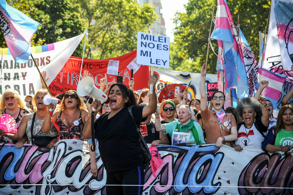 Nuevamente el pueblo en calles y plazas