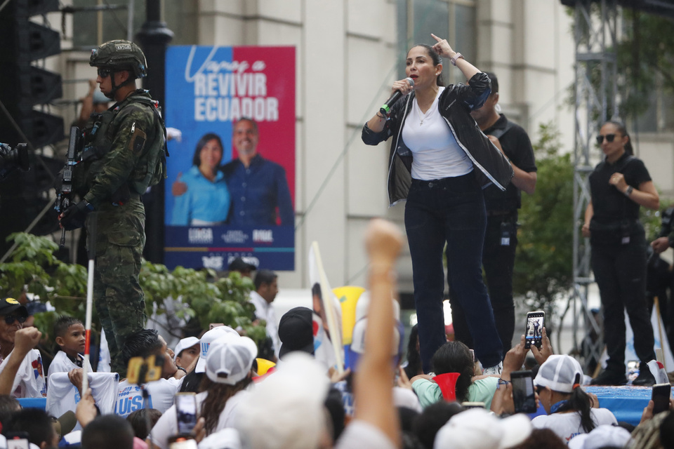 Ecuador: Luisa González cerró su campaña con críticas a Noboa