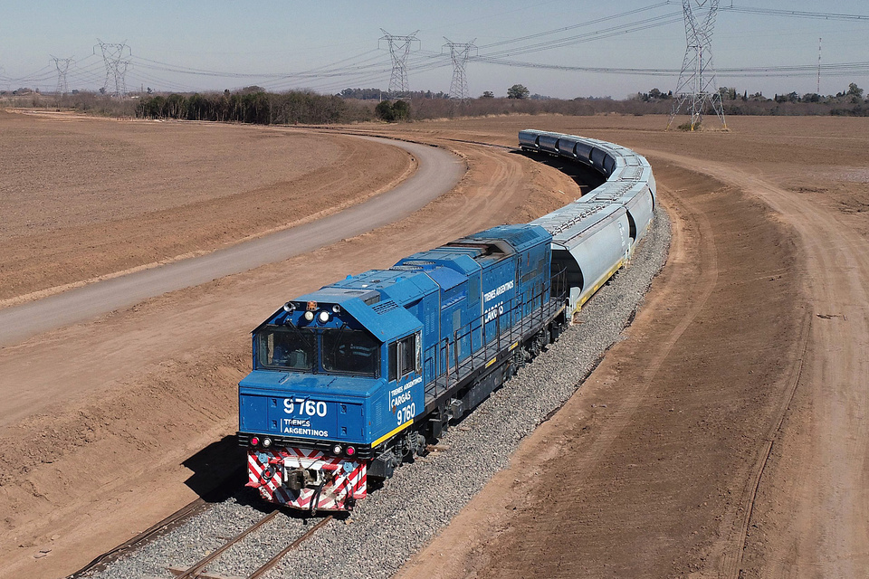 El Gobierno le puso bandera de remate al ferrocarril Belgrano Cargas