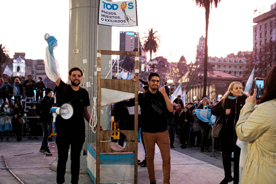 Cuatro miembros de Revolución Federal fueron citados como testigos