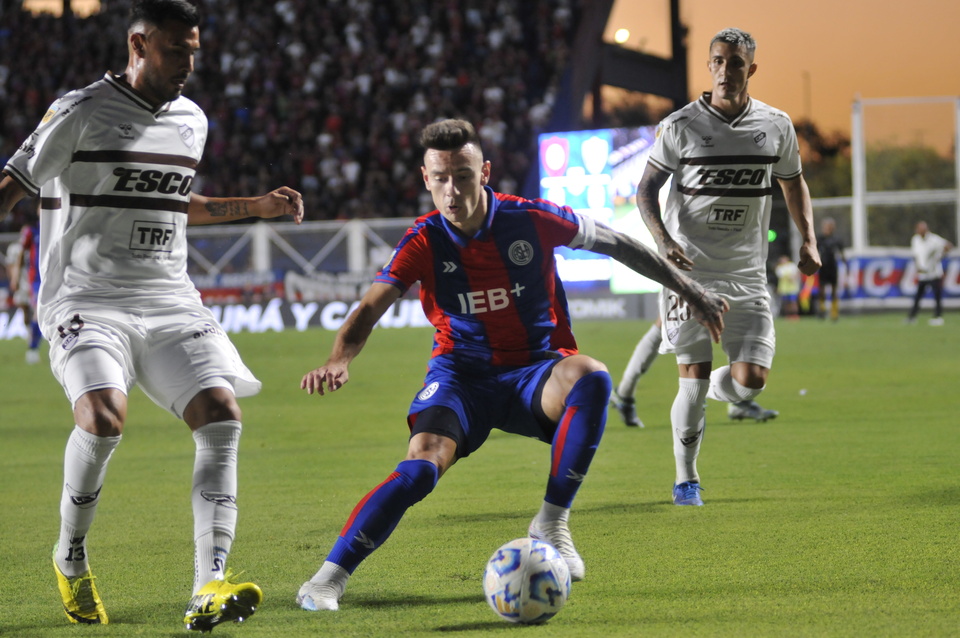 Liga Profesional: San Lorenzo derrotó a Platense con ayuda de Arasa